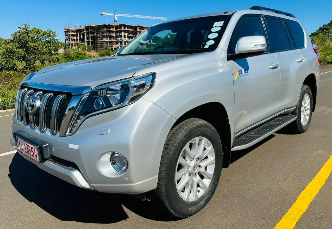 Regional maps with transportation lines highlighted